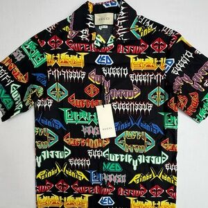 Gucci 2018 Multimetal Logo Print black short-sleeve shirt  Size 44 Medium NWT